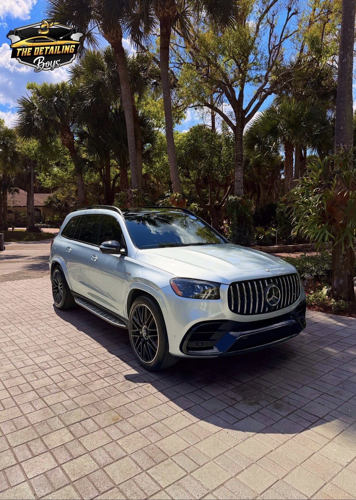 Detailed Mercedes AMG SUV